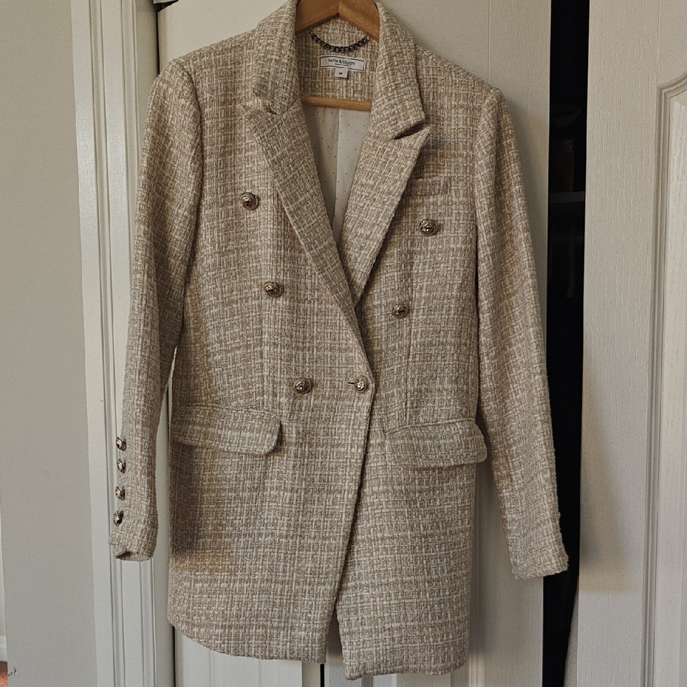 Elegant Beige Tweed Double-Breasted Blazer